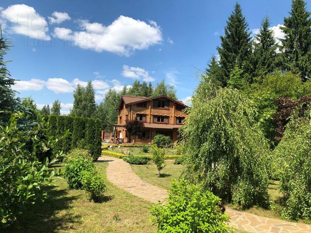 3-этажный коттедж 550 м² с отделкой