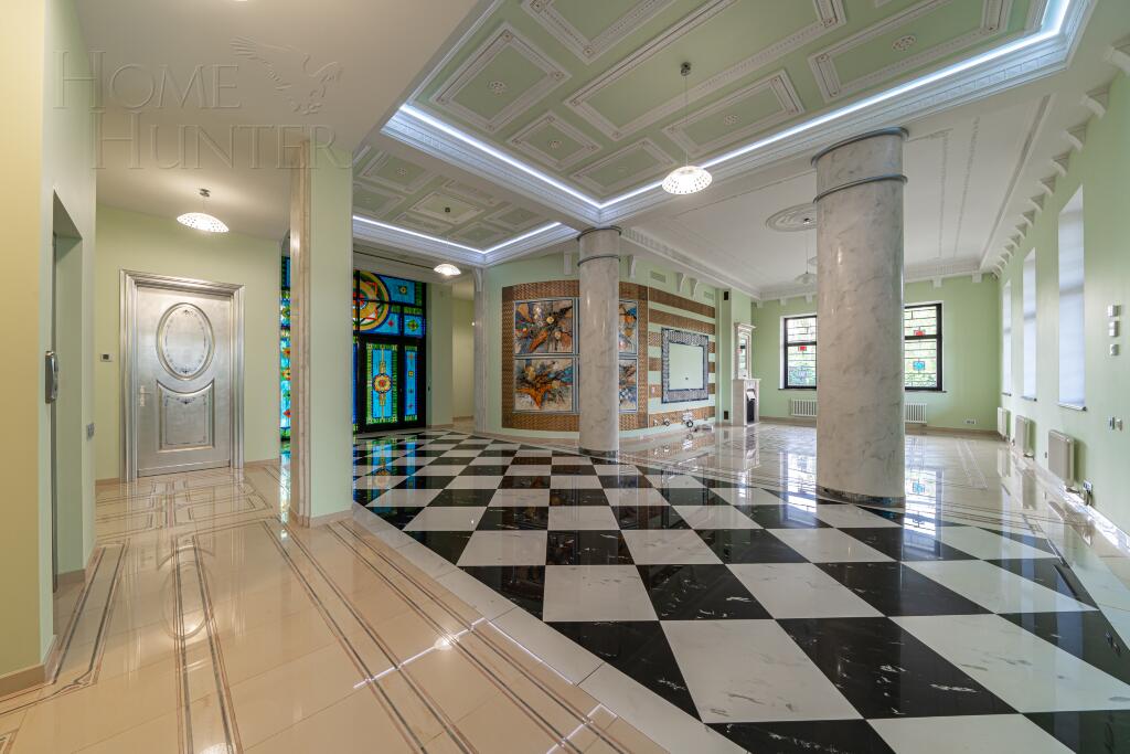 2-этажный коттедж 745 м² с отделкой