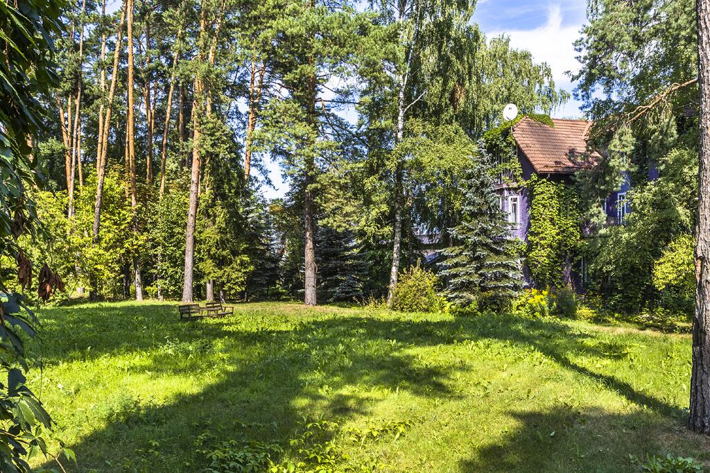 3-этажный коттедж 1 250 м² с отделкой