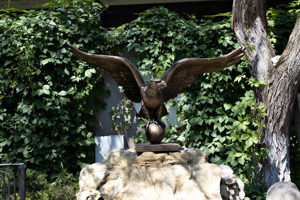 2-этажный коттедж 1 200 м² с отделкой