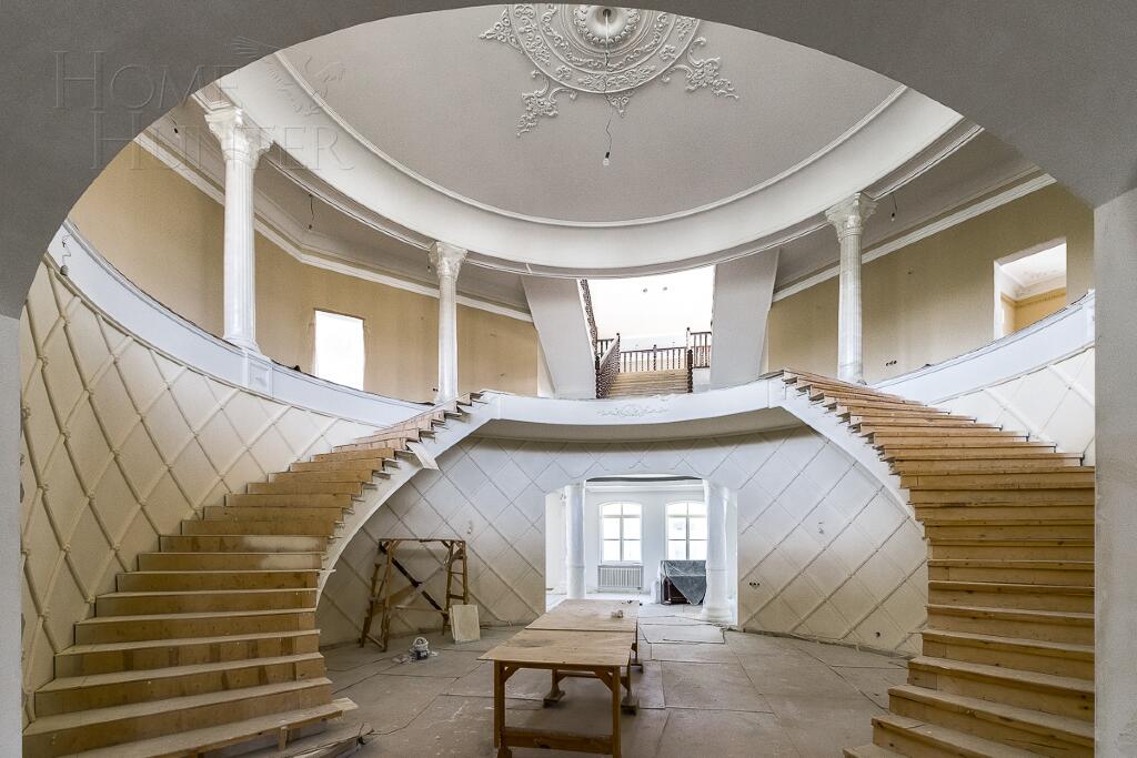 2-этажный коттедж 1 686 м² с отделкой