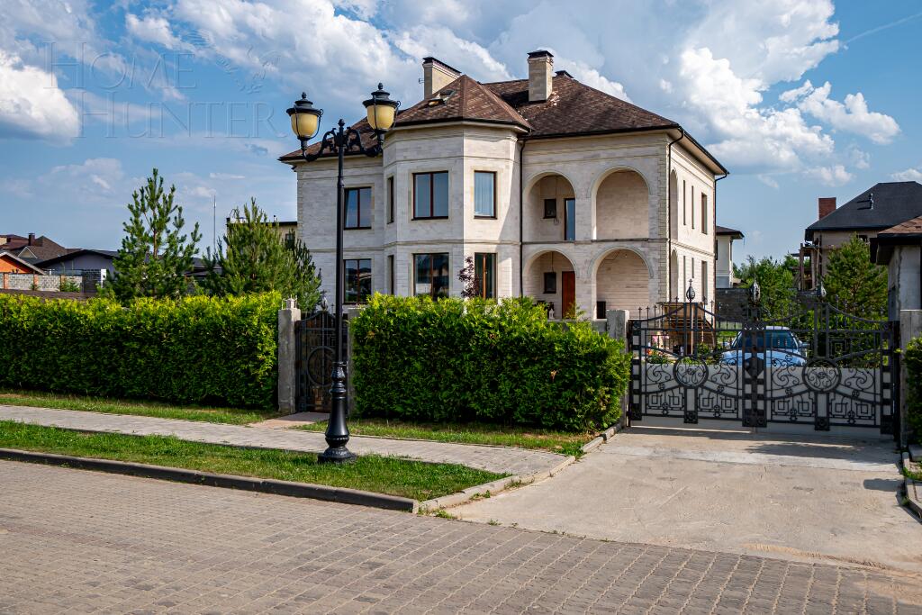 2-этажный коттедж 750 м² с отделкой