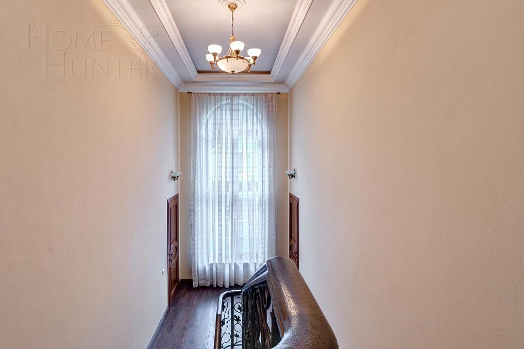 2-этажный коттедж 700 м² с отделкой