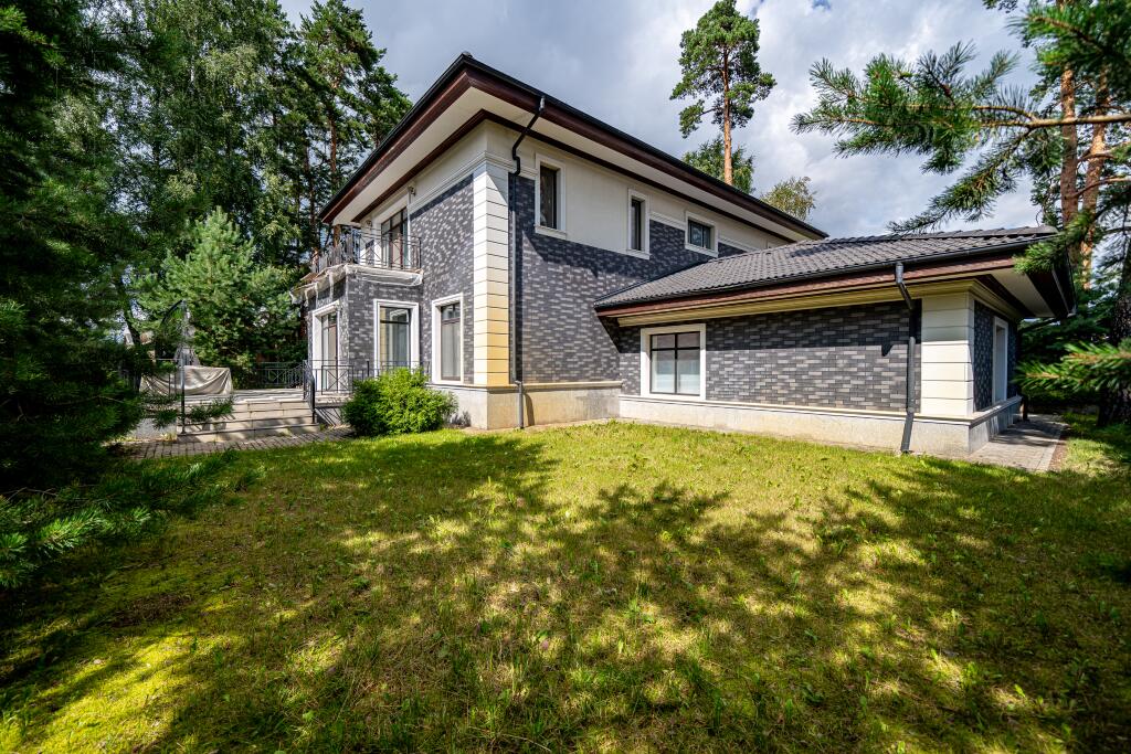 2-этажный коттедж 420 м² с отделкой