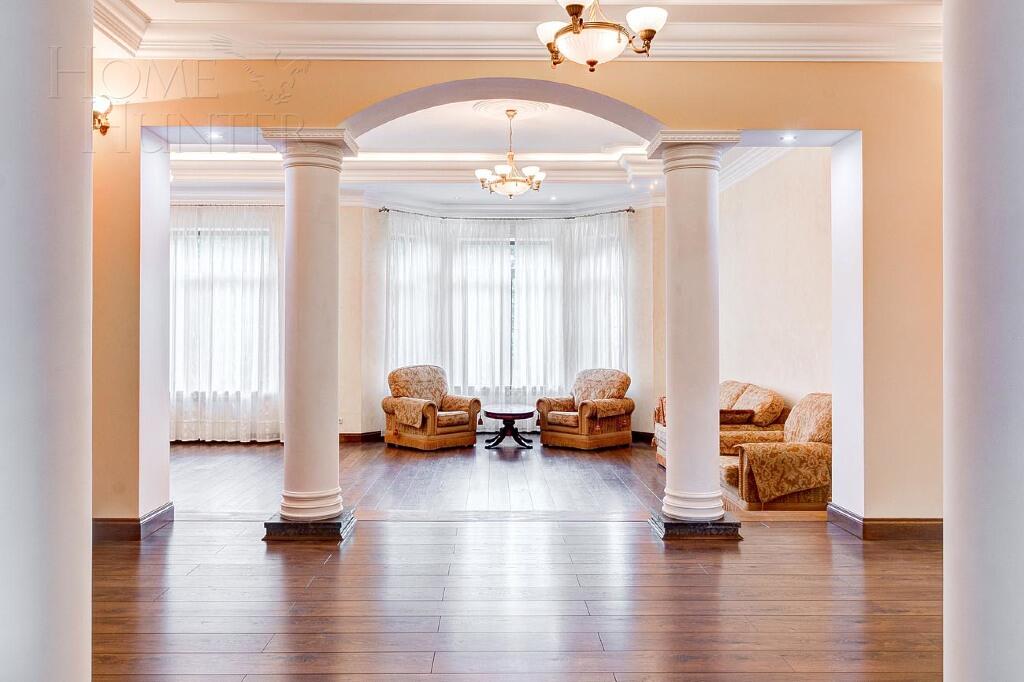 2-этажный коттедж 700 м² с отделкой