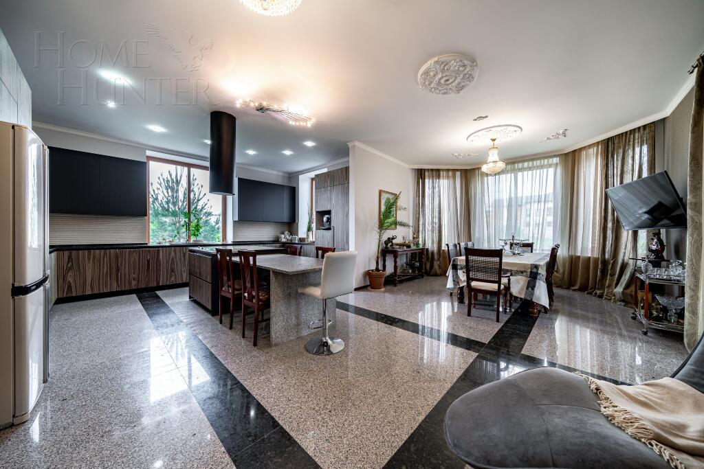 2-этажный коттедж 750 м² с отделкой