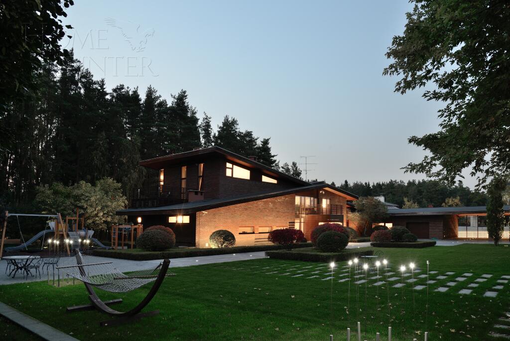 2-этажный коттедж 1 254 м² с отделкой
