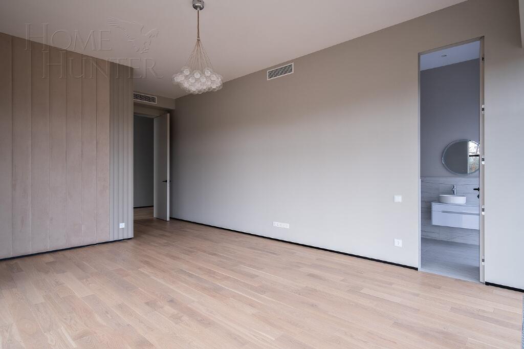 2-этажный коттедж 720 м² с отделкой