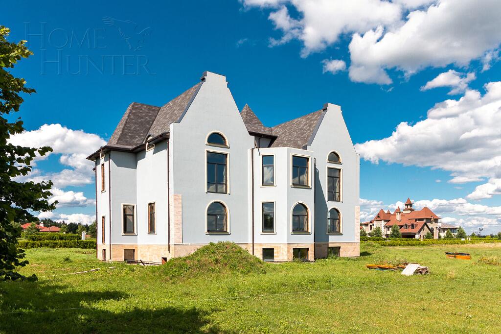 2-этажный коттедж 1 082 м² без отделки