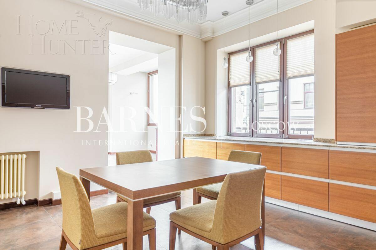 5-КОМН. КВАРТИРА С ОТДЕЛКОЙ 187.8 М² НА 4 ЭТАЖЕ