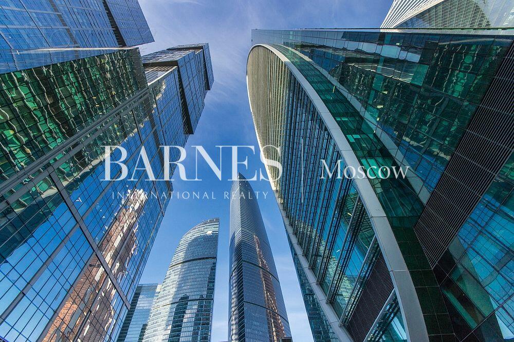 4-КОМН. АПАРТАМЕНТЫ С ОТДЕЛКОЙ 175.2 М² НА 40 ЭТАЖЕ