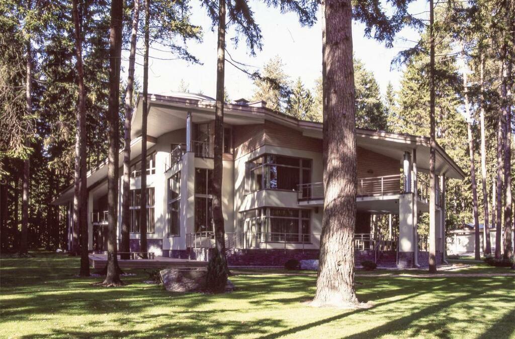 2-этажный коттедж 1 622 м² с отделкой