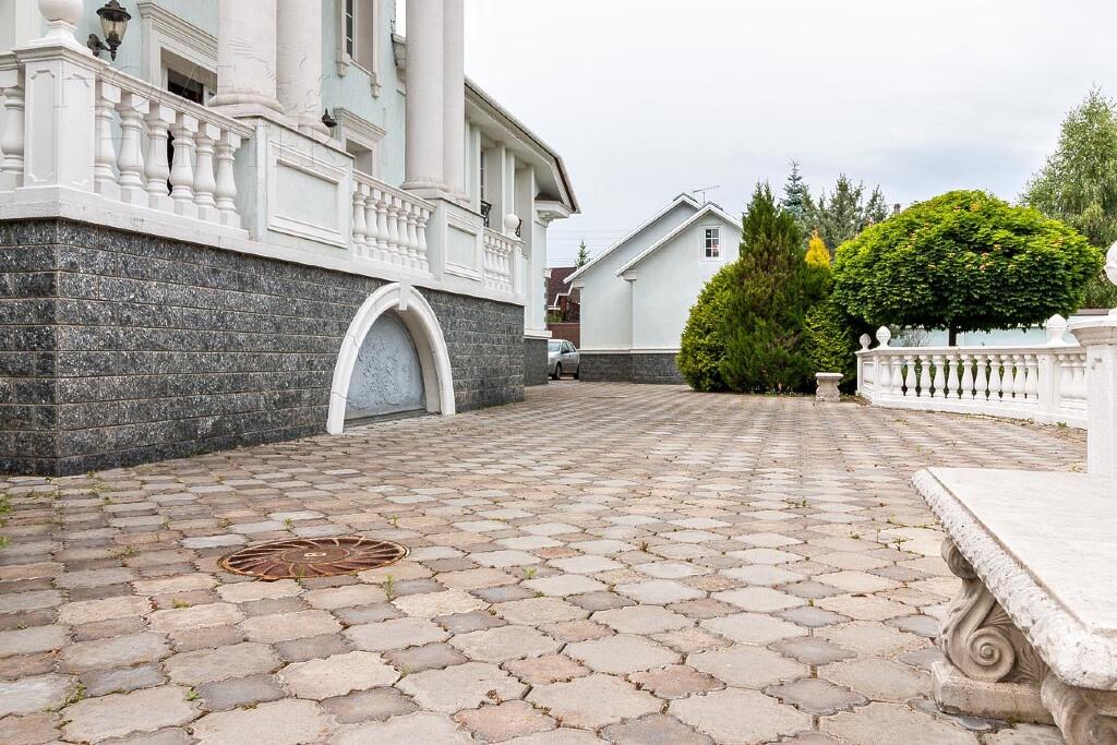 2-этажный коттедж 800 м² с отделкой