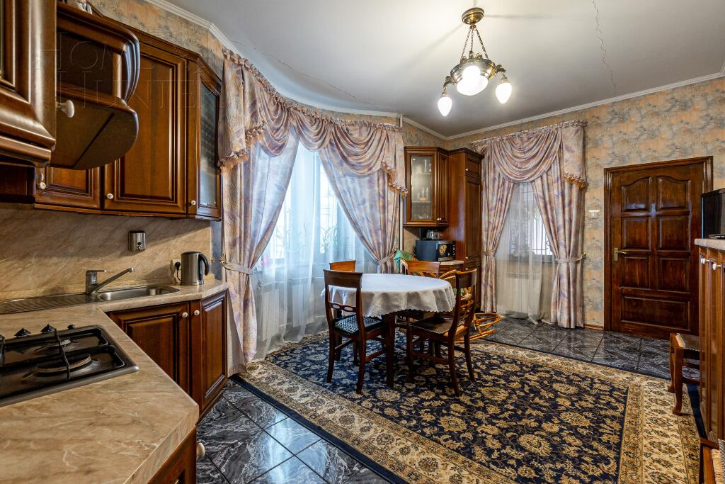 2-этажный коттедж 360 м² с отделкой