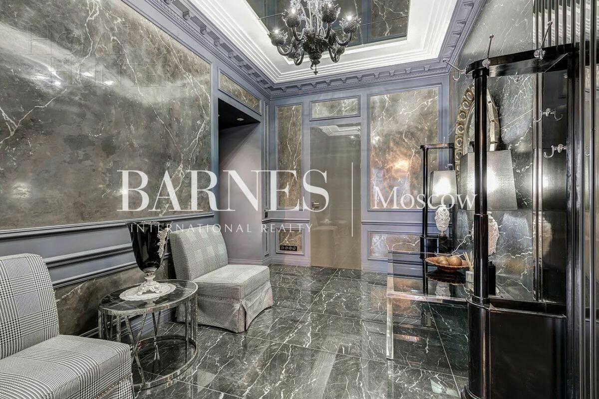 5-КОМН. КВАРТИРА С ОТДЕЛКОЙ 246 М² НА 3 ЭТАЖЕ