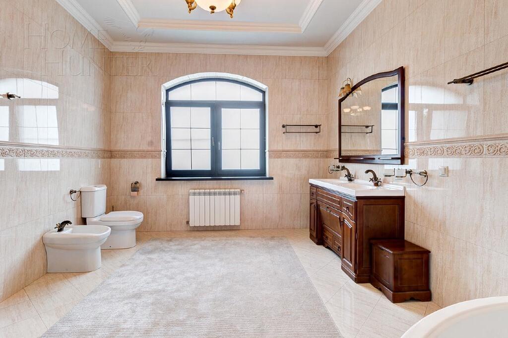 2-этажный коттедж 700 м² с отделкой