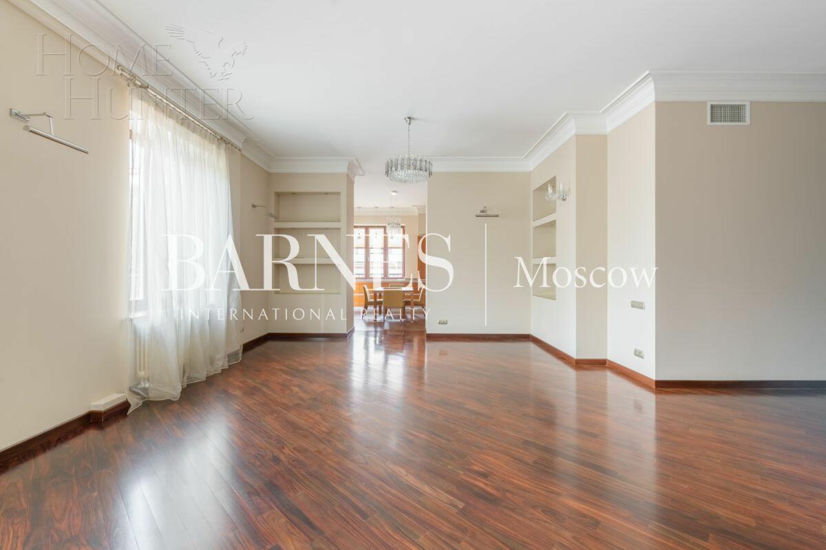 5-КОМН. КВАРТИРА С ОТДЕЛКОЙ 187.8 М² НА 4 ЭТАЖЕ