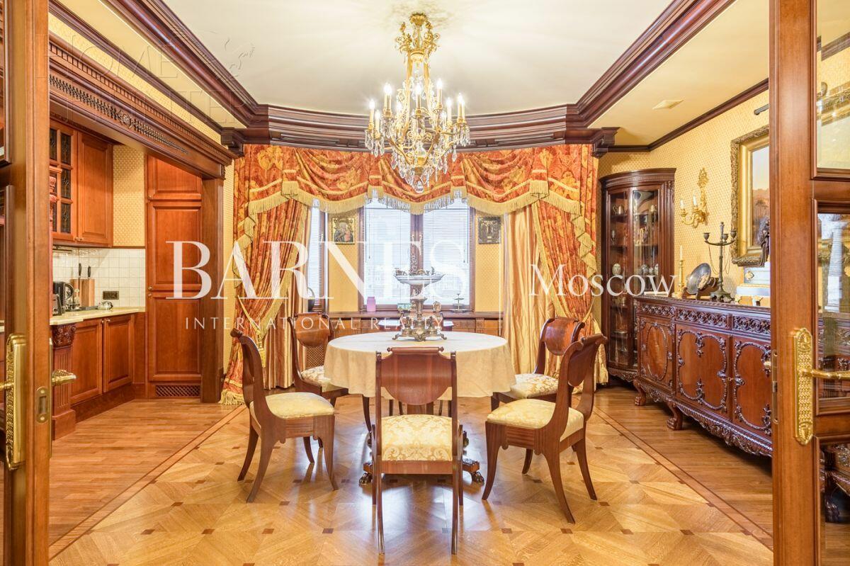 4-КОМН. ПЕНТХАУС С ОТДЕЛКОЙ 258 М² НА 11 ЭТАЖЕ