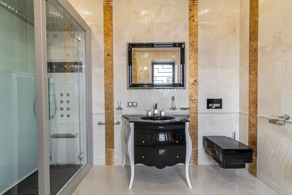 2-этажный коттедж 745 м² с отделкой