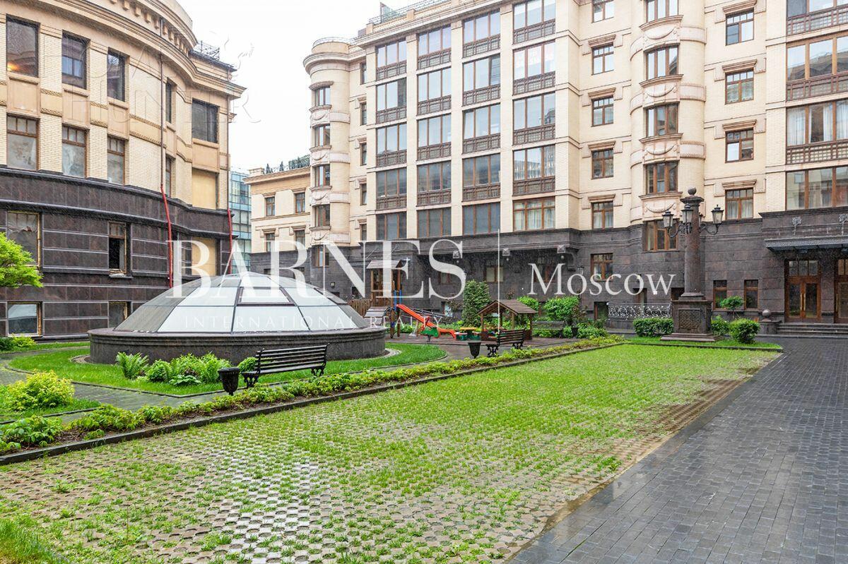 4-КОМН. КВАРТИРА БЕЗ ОТДЕЛКИ 245.9 М² НА 2 ЭТАЖЕ