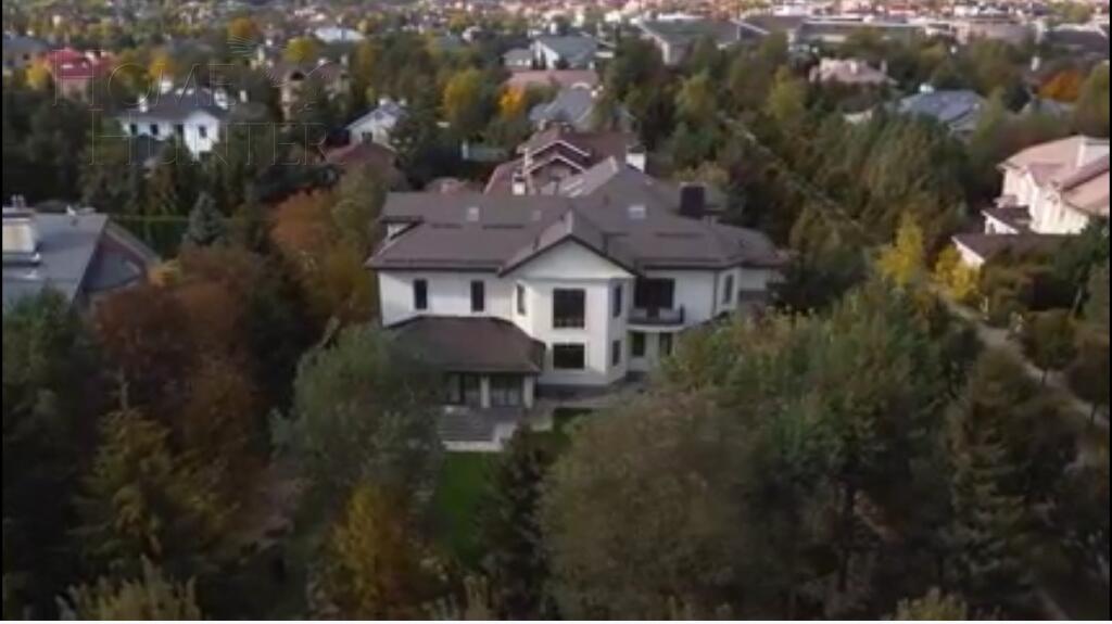 2-этажный коттедж 1 250 м² с отделкой
