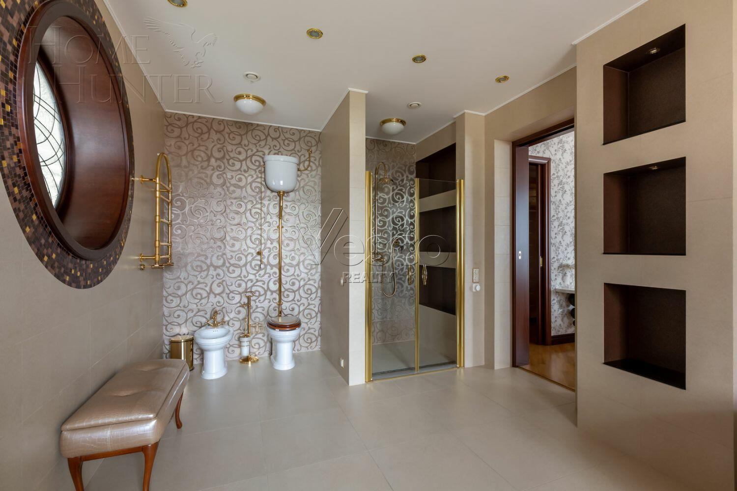 2-этажный коттедж 1 832 м² с отделкой