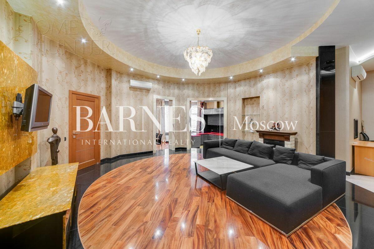 5-КОМН. КВАРТИРА С ОТДЕЛКОЙ 220 М² НА 3 ЭТАЖЕ