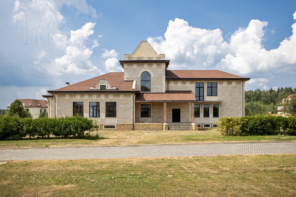 2-этажный коттедж 864.1 м² без отделки