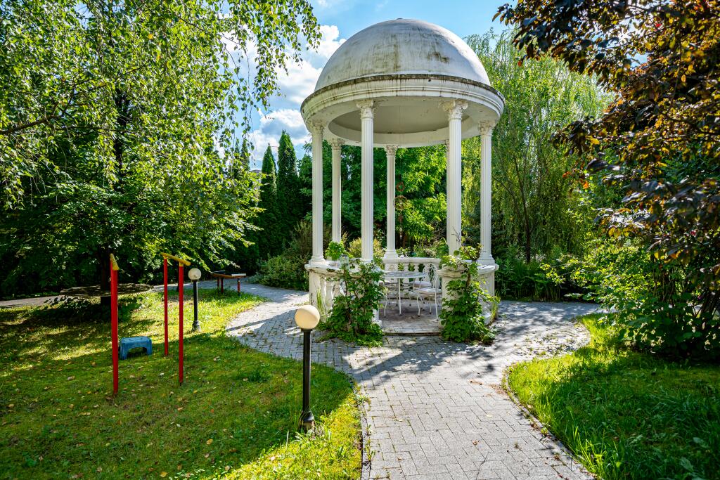 2-этажный коттедж 800 м² с отделкой