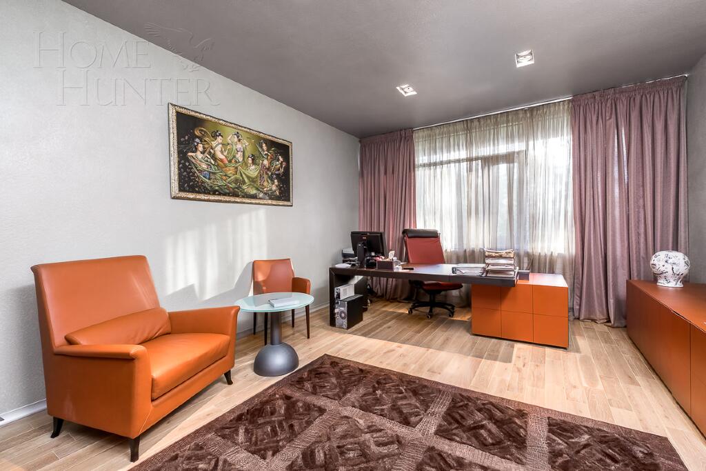 2-этажный коттедж 1 230 м² с отделкой