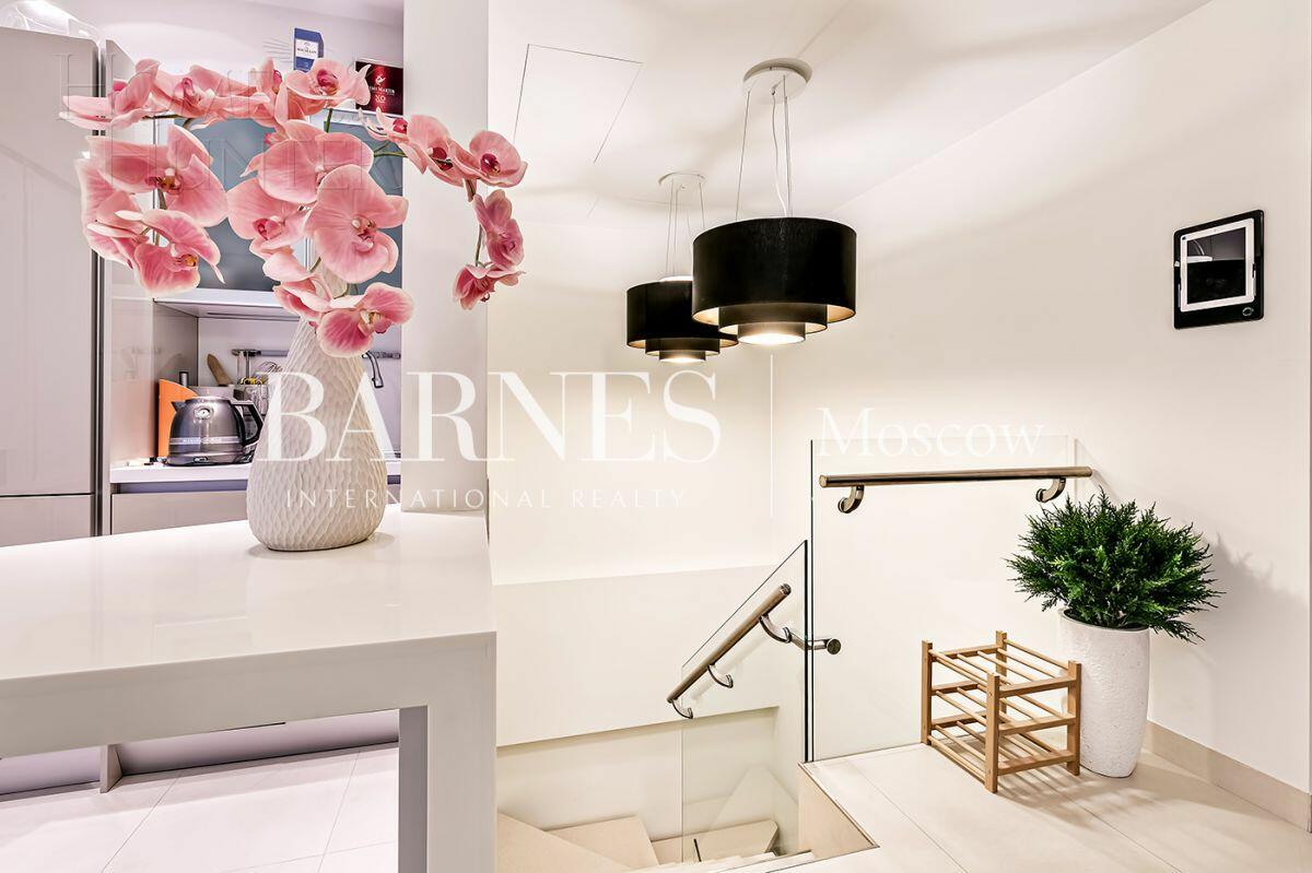 3-УРОВНЕВЫЙ ПЕНТХАУС С ОТДЕЛКОЙ 363 М² НА 9 ЭТАЖЕ