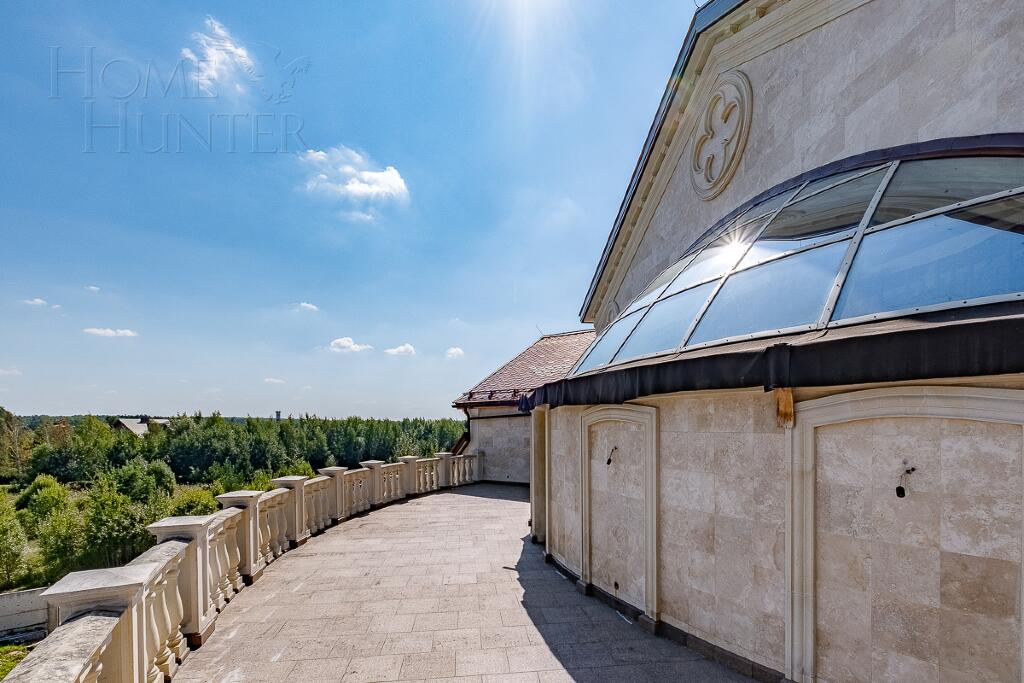 2-этажный коттедж 1 686 м² с отделкой