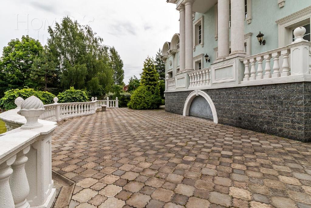 2-этажный коттедж 800 м² с отделкой