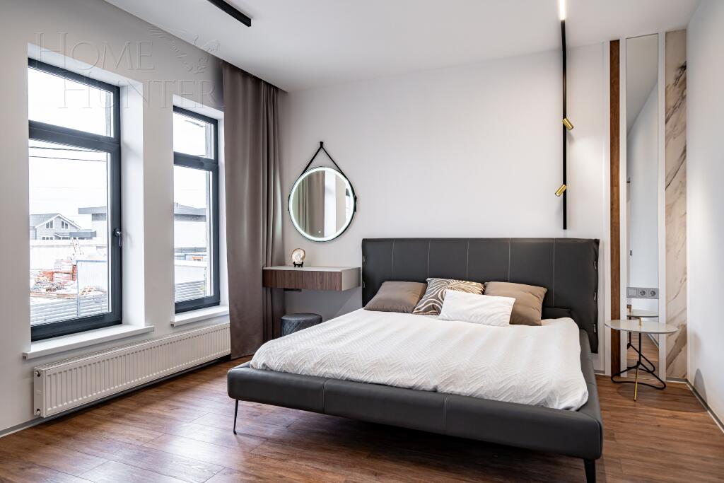 2-этажный коттедж 250 м² с отделкой