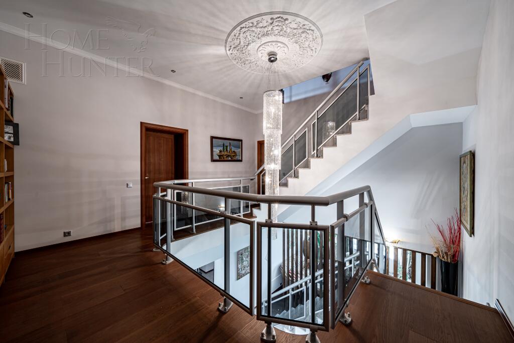 2-этажный коттедж 750 м² с отделкой