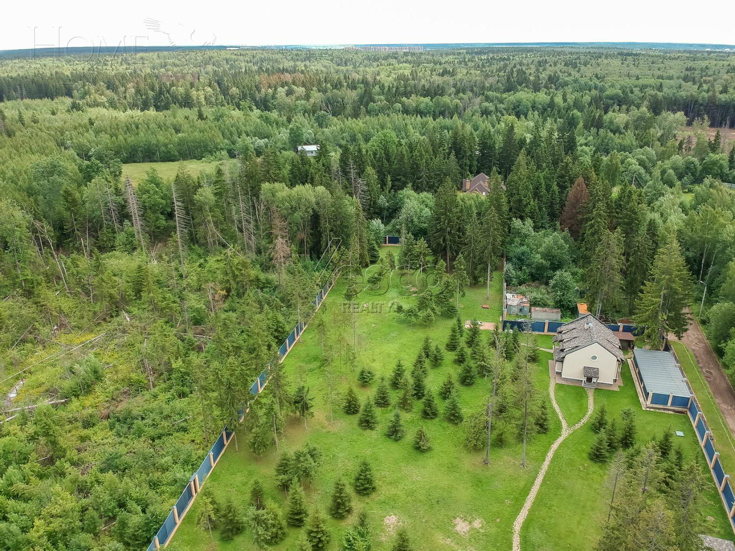 2-этажный коттедж 1 832 м² с отделкой