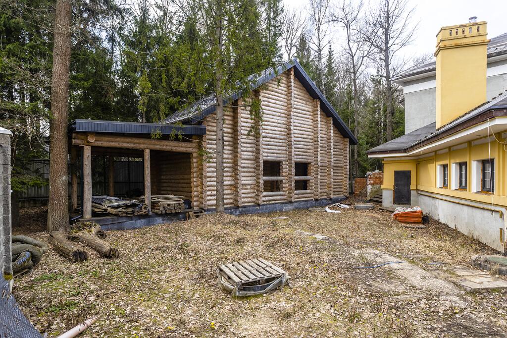 2-этажный коттедж 1 100 м² без отделки