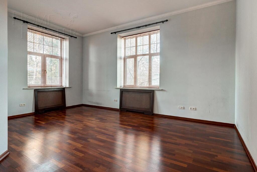 2-этажный коттедж 680 м² с отделкой