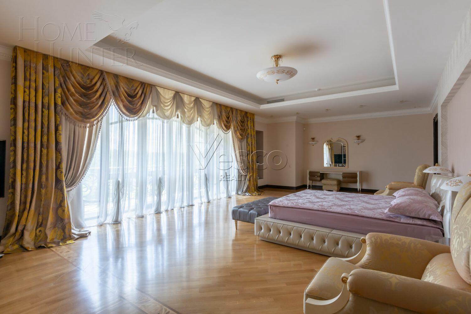 2-этажный коттедж 1 832 м² с отделкой