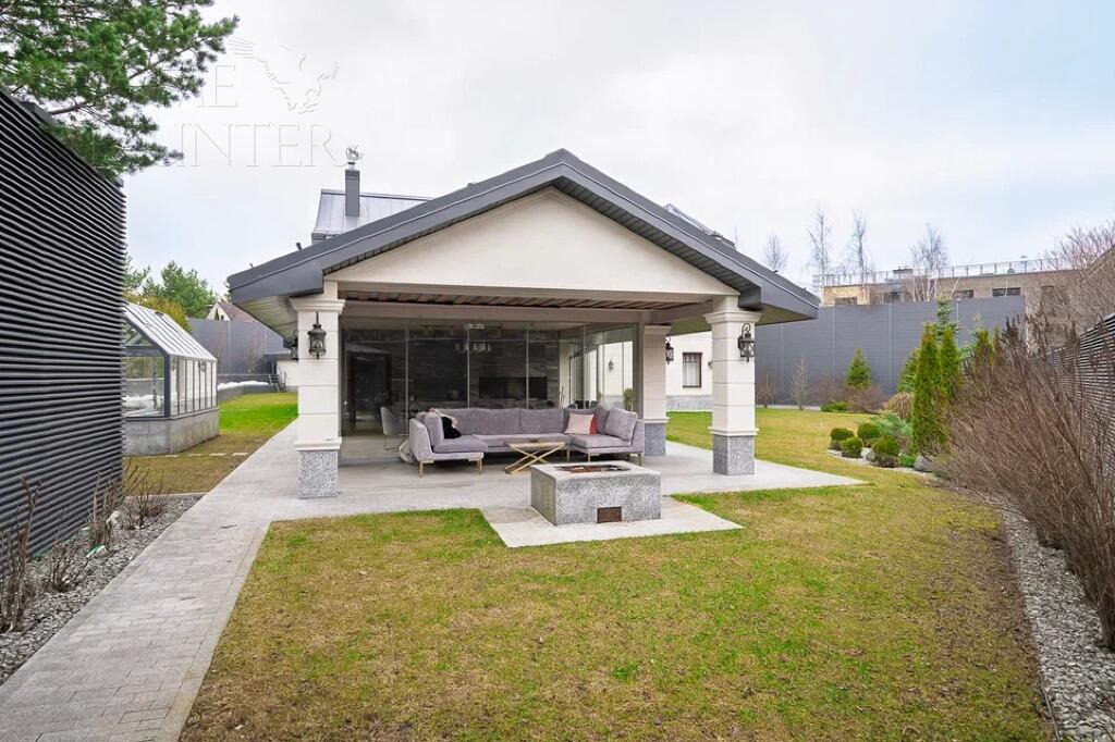 2-этажный коттедж 700 м² с отделкой