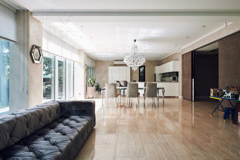 2-этажный коттедж 835 м² с отделкой