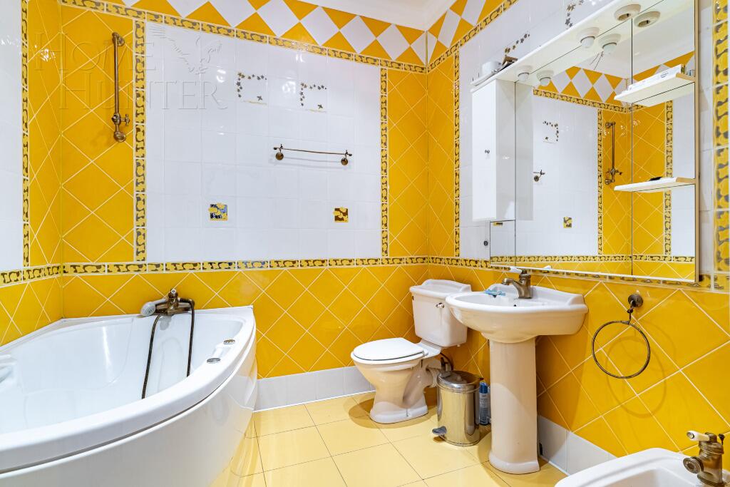 2-этажный коттедж 550 м² с отделкой