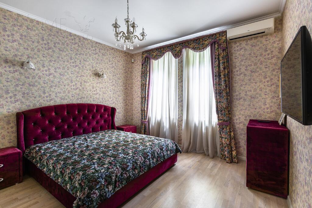 3-этажный коттедж 400 м² с отделкой