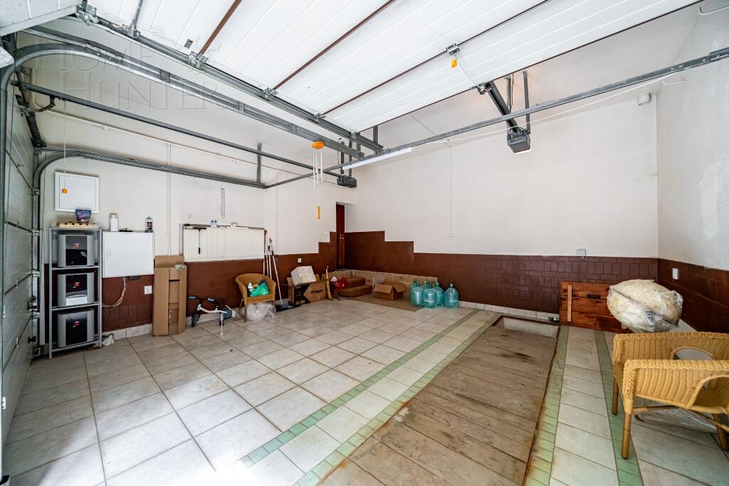 3-этажный коттедж 600 м² с отделкой