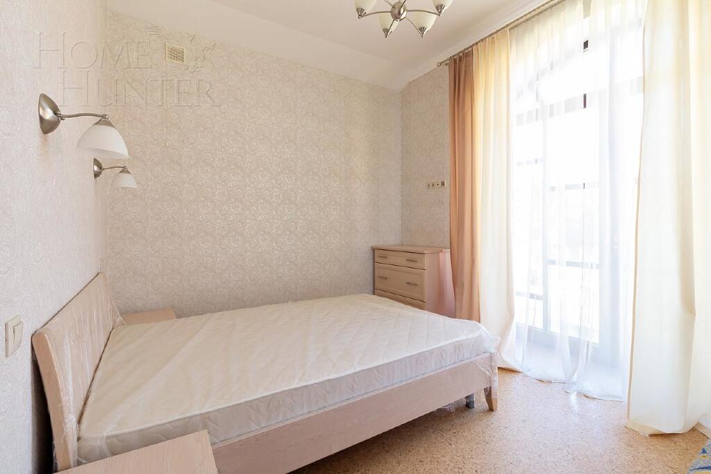 2-этажный коттедж 1 100 м² без отделки