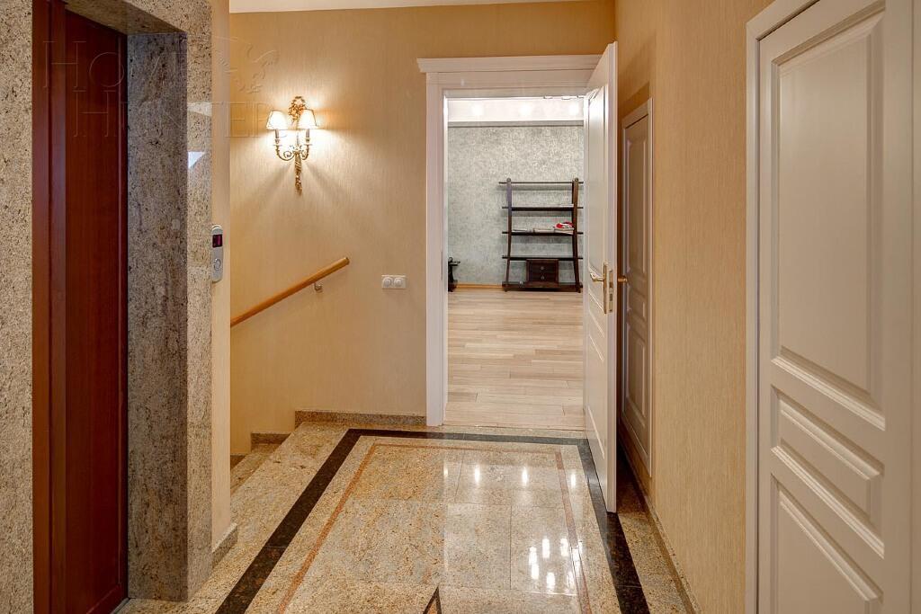 2-этажный коттедж 850 м² с отделкой