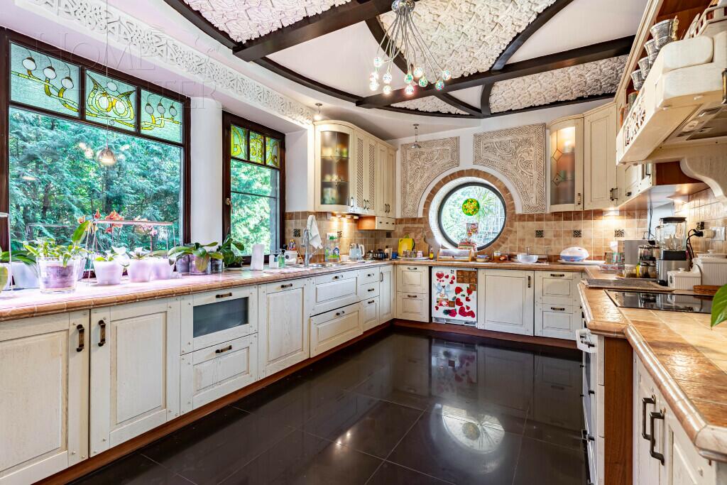 2-этажный коттедж 630 м² с отделкой