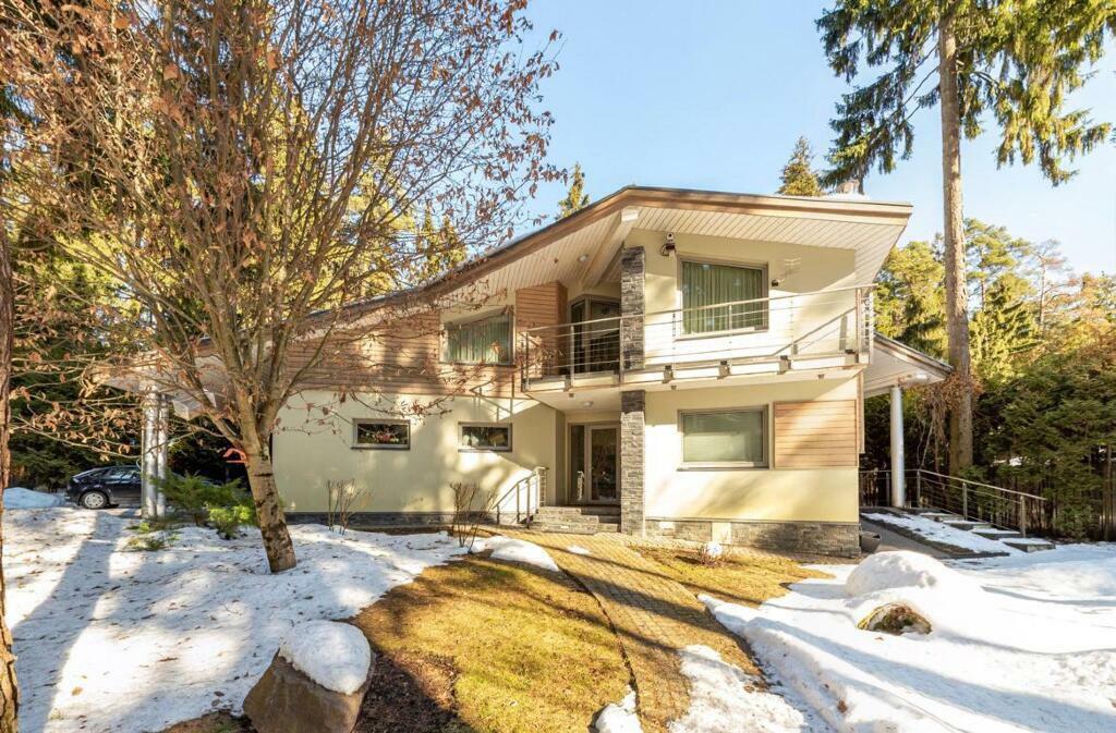 2-этажный коттедж 1 622 м² с отделкой