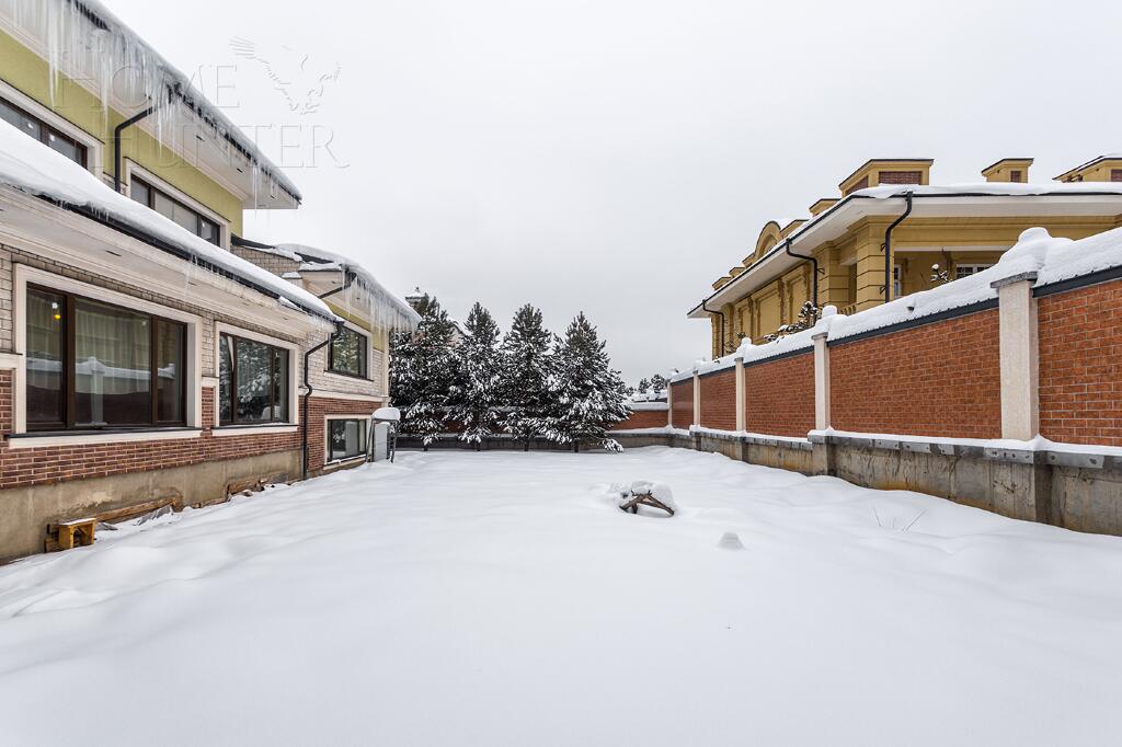 2-этажный коттедж 772 м² без отделки