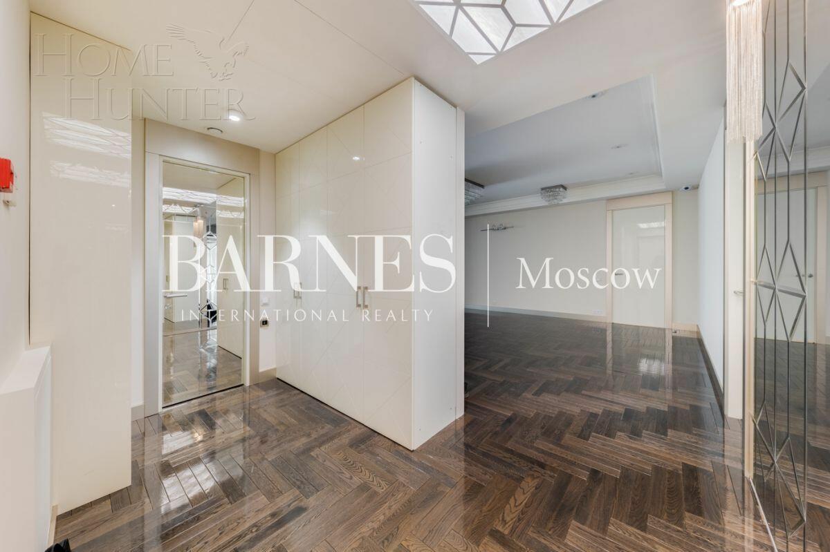 4-КОМН. КВАРТИРА С ОТДЕЛКОЙ 230 М² НА 6 ЭТАЖЕ